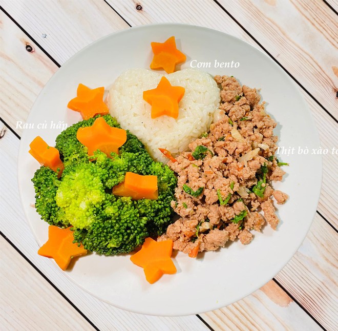 Thực đơn ăn dặm cho "khách VIP" 14 tháng tuổi siêu đỉnh của 1 mom ở Hà Nội, khiến hội các mẹ thi nhau đòi gửi con sang "ăn chực"- Ảnh 8.