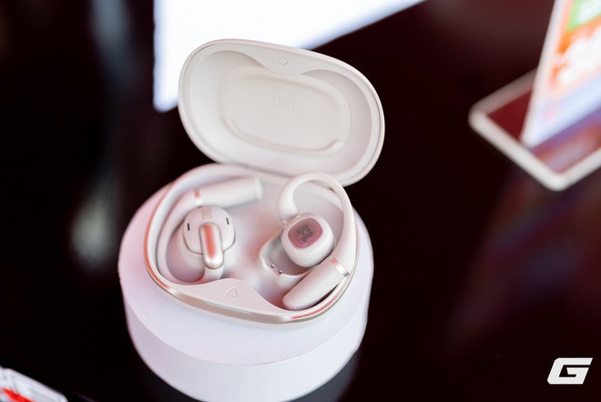 Trên tay bộ 3 tai nghe dạng mở mới từ JBL: Kết hợp thời trang và sự năng động- Ảnh 11.
