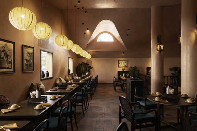 Cận cảnh không gian ẩm thực mới kết nối Việt - Thái giữa lòng Sài Gòn- Ảnh 1.