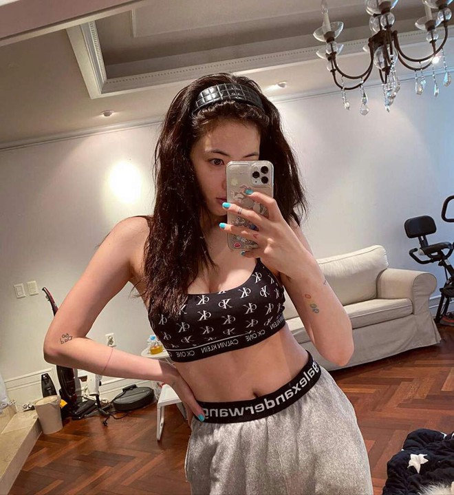 Quá nể HyunA, thích là lấy lại body gợi cảm sau vài tháng- Ảnh 12.