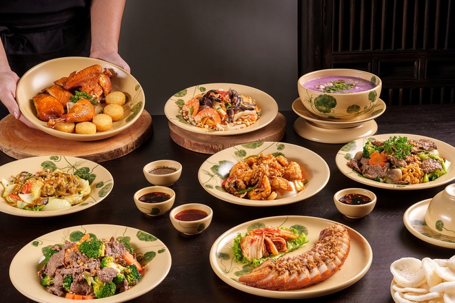 Cận cảnh không gian ẩm thực mới kết nối Việt - Thái giữa lòng Sài Gòn- Ảnh 4.