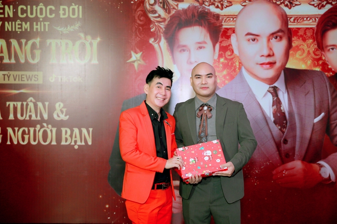 Ca nhạc sĩ A Tu&acirc;n ăn mừng hit 2 tỷ view hậu đổ vỡ h&ocirc;n nh&acirc;n- Ảnh 3.