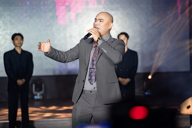 Ca nhạc sĩ A Tu&acirc;n ăn mừng hit 2 tỷ view hậu đổ vỡ h&ocirc;n nh&acirc;n- Ảnh 7.