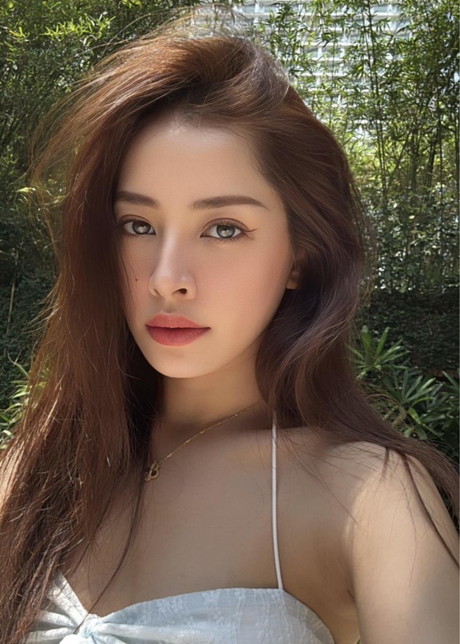 Hot girl Việt duy nhất qua Trung Quốc bán phở, ở Việt Nam có penthouse hơn 100 tỷ, yêu ai vẫn là 1 ẩn số- Ảnh 13. Hot girl Việt duy nhất qua Trung Quốc bán phở, ở Việt Nam có penthouse hơn 100 tỷ, yêu ai vẫn là 1 ẩn số- Ảnh 13.