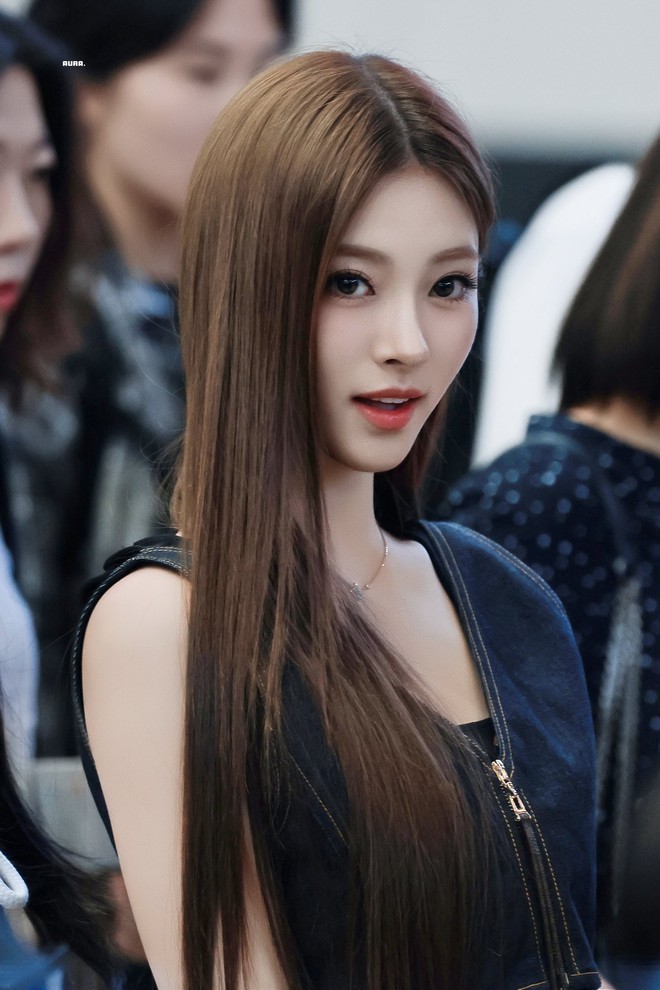 9 giây lộ mặt mộc khiến gái xinh 2K5 được so với cả Song Hye Kyo lẫn Kim Tae Hee- Ảnh 8. 9 giây lộ mặt mộc khiến gái xinh 2K5 được so với cả Song Hye Kyo lẫn Kim Tae Hee- Ảnh 8.