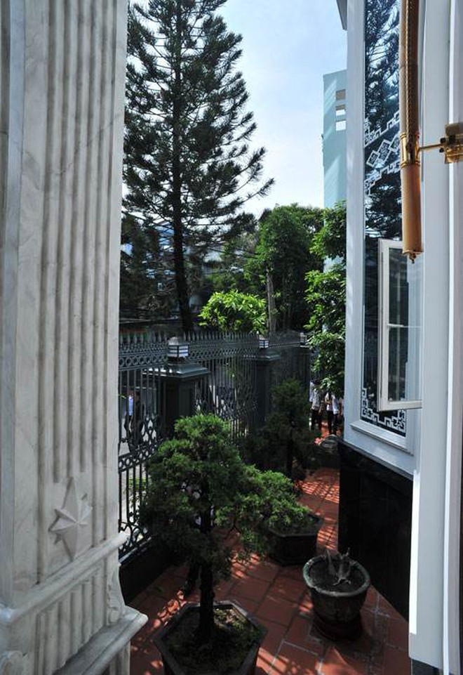 Biệt thự 100 tỷ của ca sĩ Trang Nhung lần nào ngắm cũng mê, quá bề thế- Ảnh 4. Biệt thự 100 tỷ của ca sĩ Trang Nhung lần nào ngắm cũng mê, quá bề thế- Ảnh 4.