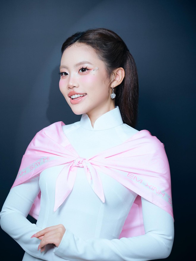 Phương Mỹ Chi dạo này lạ lắm- Ảnh 3. Phương Mỹ Chi dạo này lạ lắm- Ảnh 3.