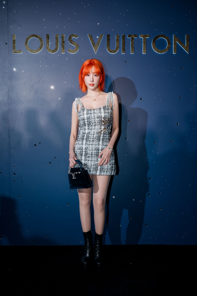 D&agrave;n sao Vbiz "đổ bộ" đại tiệc thời trang cuối năm: Sự giao thoa b&ugrave;ng nổ của ba vũ trụ giải tr&iacute;- Ảnh 9.