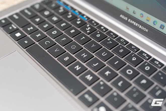 Trải nghiệm ASUS ExpertBook P5: Đẹp bền chuẩn doanh nghiệp, thêm nhiều tính năng AI thông minh phục vụ công việc, giá chưa đến 30 triệu- Ảnh 17. Trải nghiệm ASUS ExpertBook P5: Đẹp bền chuẩn doanh nghiệp, thêm nhiều tính năng AI thông minh phục vụ công việc, giá chưa đến 30 triệu- Ảnh 17.