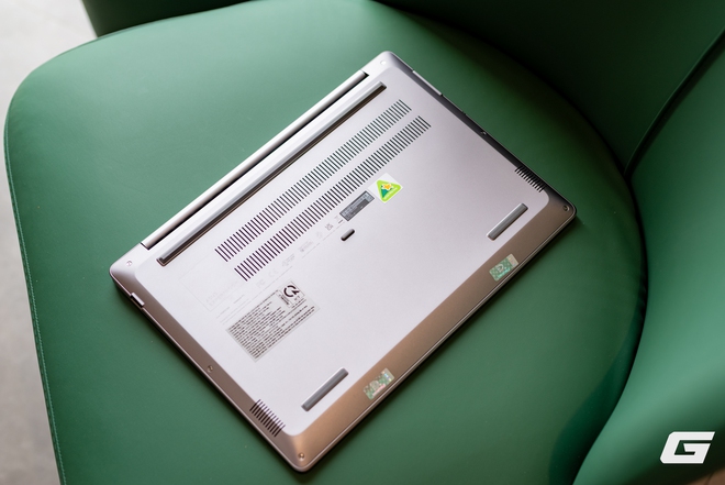 Trải nghiệm ASUS ExpertBook P5: Đẹp bền chuẩn doanh nghiệp, thêm nhiều tính năng AI thông minh phục vụ công việc, giá chưa đến 30 triệu- Ảnh 12. Trải nghiệm ASUS ExpertBook P5: Đẹp bền chuẩn doanh nghiệp, thêm nhiều tính năng AI thông minh phục vụ công việc, giá chưa đến 30 triệu- Ảnh 12.