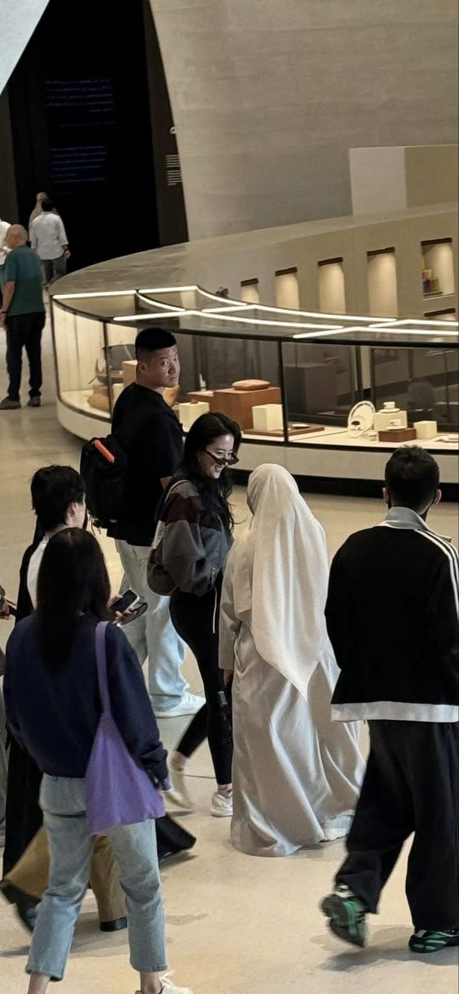 Lưu Diệc Phi d&aacute;ng chuẩn cỡ n&agrave;o, nh&igrave;n c&aacute;ch diện quần mới nhất l&agrave; biết!- Ảnh 6.