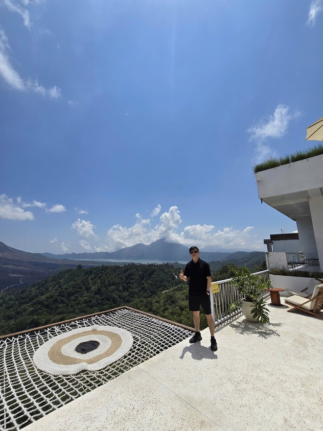 Hình ảnh 10 năm trước và hiện tại của một ông chồng gây bão MXH, đọc những dòng người vợ tâm sự còn bất ngờ hơn- Ảnh 6. Hình ảnh 10 năm trước và hiện tại của một ông chồng gây bão MXH, đọc những dòng người vợ tâm sự còn bất ngờ hơn- Ảnh 6.