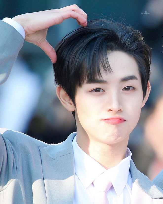 Vbiz c&oacute; mỹ nam xinh trai chuẩn gout thế hệ mới: Từ visual đến style tưởng đ&acirc;u &ldquo;bạn trai nh&agrave; b&ecirc;n&rdquo;- Ảnh 1.