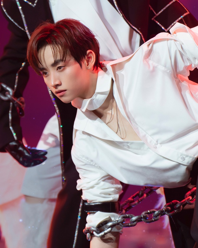 Vbiz c&oacute; mỹ nam xinh trai chuẩn gout thế hệ mới: Từ visual đến style tưởng đ&acirc;u &ldquo;bạn trai nh&agrave; b&ecirc;n&rdquo;- Ảnh 6.