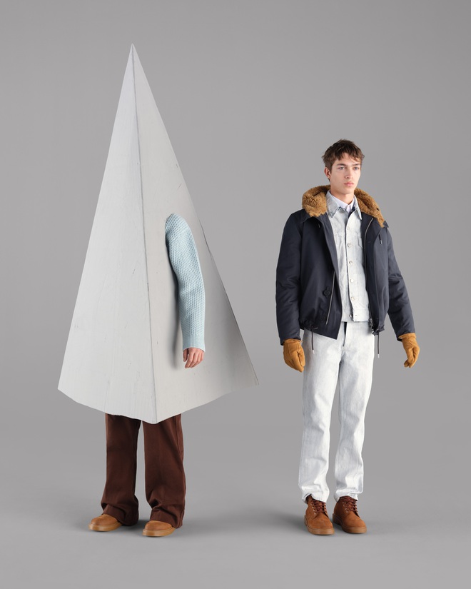 Thanh lịch kiểu Ph&aacute;p trong kh&ocirc;ng kh&iacute; lễ hội: SANDRO Holiday 2025 tr&igrave;nh l&agrave;ng- Ảnh 3.