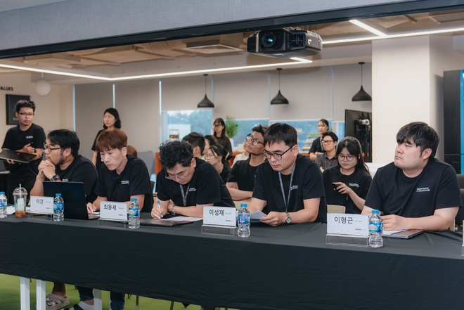 NAVER VIETNAM AI Hackathon 2025: Giải ph&aacute;p định hướng nội dung số cho trẻ em l&ecirc;n ng&ocirc;i, mở đường cho thế hệ kỹ sư trẻ Việt bước v&agrave;o dự &aacute;n to&agrave;n cầu- Ảnh 6.