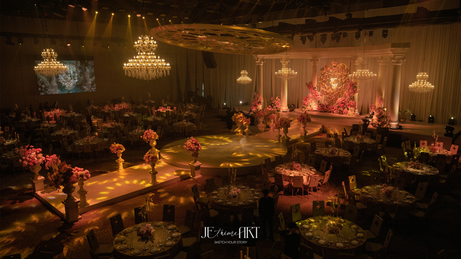 B&ecirc;n trong đ&aacute;m cưới Ti&ecirc;n Nguyễn: H&ocirc;n lễ h&agrave;o m&ocirc;n được vận h&agrave;nh như "show s&acirc;n khấu KH&Ocirc;NG ĐƯỢC PH&Eacute;P C&Oacute; SAI SỐ"- Ảnh 7.