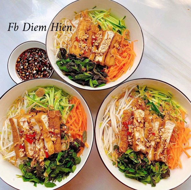 Quán ăn sáng mini đậm chất miền Tây của mẹ 2 con khiến ai cũng phải 