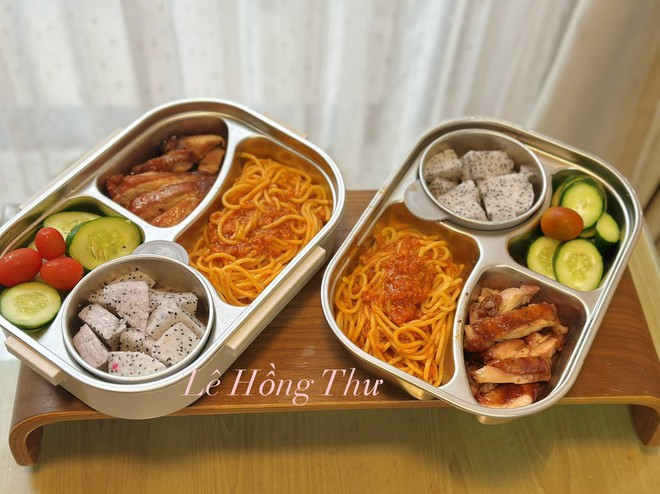 2 em b&eacute; h&ocirc;m n&agrave;o cũng h&aacute;o hức, mong đợi đến giờ nghỉ trưa để kh&aacute;m ph&aacute; b&iacute; mật "h&ocirc;m nay mẹ cho ăn m&oacute;n g&igrave;"?- Ảnh 13.