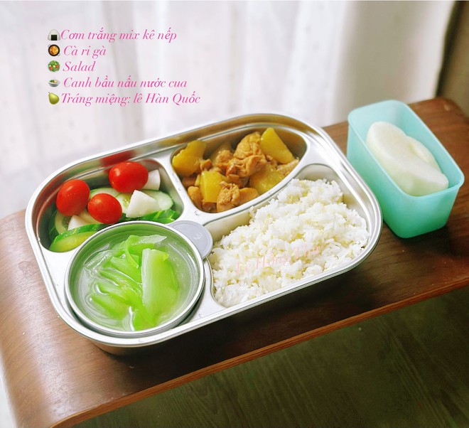 2 em b&eacute; h&ocirc;m n&agrave;o cũng h&aacute;o hức, mong đợi đến giờ nghỉ trưa để kh&aacute;m ph&aacute; b&iacute; mật "h&ocirc;m nay mẹ cho ăn m&oacute;n g&igrave;"?- Ảnh 14.