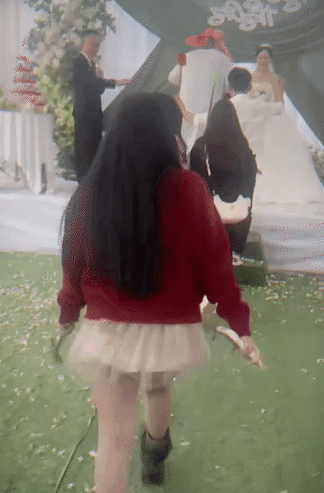 Độc lạ Chương Mỹ: C&ocirc; d&acirc;u l&ecirc;n mạng mời người lạ đến đ&aacute;m cưới, kết quả b&ecirc; cỗ mỏi tay, chắc chỉ Việt Nam mới c&oacute;! - Ảnh 8.