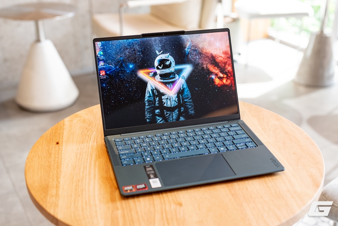 Trải nghiệm Lenovo Yoga Slim 7 Gen 10: Mỏng nhẹ, mạnh mẽ, &ldquo;đủ chuẩn&rdquo; AI PC cho d&acirc;n s&aacute;ng tạo, l&agrave;m việc- Ảnh 12.