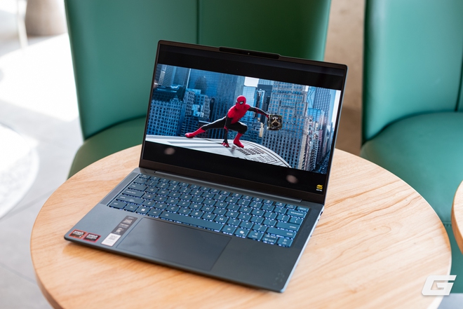 Trải nghiệm Lenovo Yoga Slim 7 Gen 10: Mỏng nhẹ, mạnh mẽ, &ldquo;đủ chuẩn&rdquo; AI PC cho d&acirc;n s&aacute;ng tạo, l&agrave;m việc- Ảnh 14.