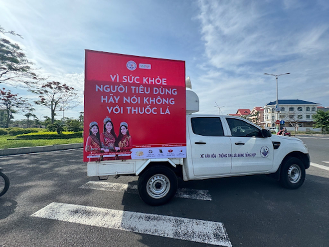 Hoa hậu Trần Di Linh - Đại sứ Tạp ch&iacute; Thanh ni&ecirc;n l&agrave; Trưởng Ban gi&aacute;m khảo N&eacute;t đẹp Sinh vi&ecirc;n Việt Nam- Ảnh 4.