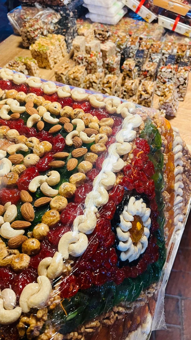 Sự thật về loại b&aacute;nh "s&aacute;t thủ v&iacute; tiền" nh&igrave;n đẹp như tranh, cắt một miếng "bay" ngay tiền triệu, kh&aacute;ch du lịch ngậm đắng nuốt cay- Ảnh 13.