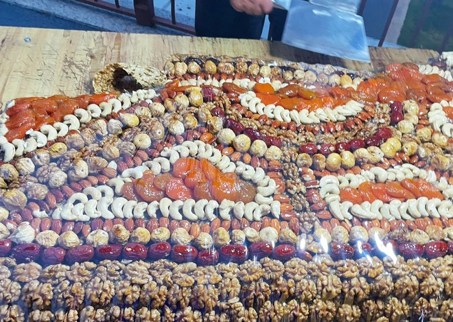 Sự thật về loại b&aacute;nh "s&aacute;t thủ v&iacute; tiền" nh&igrave;n đẹp như tranh, cắt một miếng "bay" ngay tiền triệu, kh&aacute;ch du lịch ngậm đắng nuốt cay- Ảnh 8.