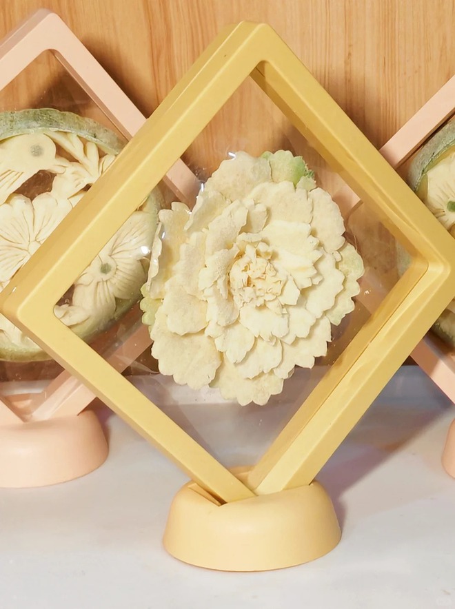 Mứt đi&ecirc;u khắc: Tuyệt đỉnh c&ocirc;ng phu cầm dao tỉa hoa tr&ecirc;n vỏ bưởi, biến thứ bỏ đi th&agrave;nh di sản nức tiếng- Ảnh 13.