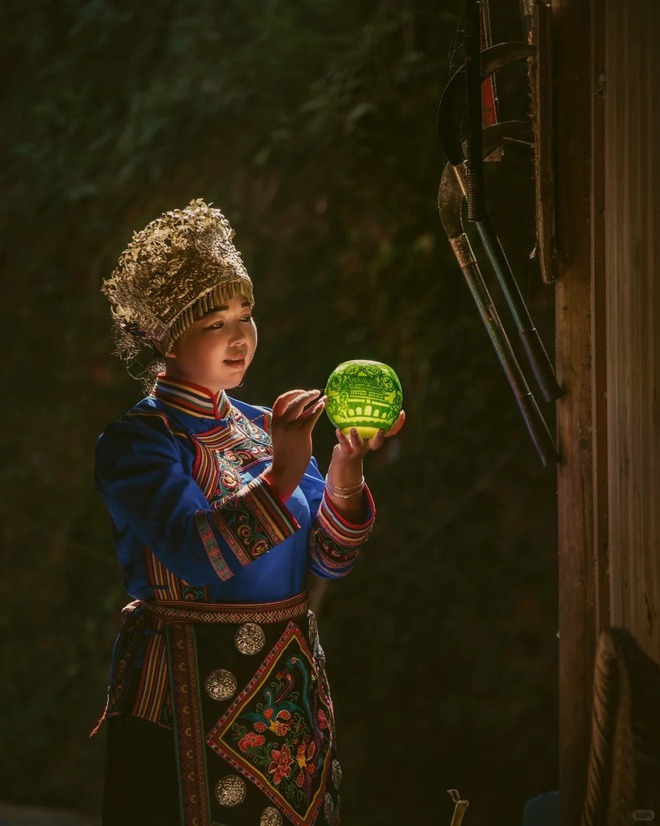 Mứt đi&ecirc;u khắc: Tuyệt đỉnh c&ocirc;ng phu cầm dao tỉa hoa tr&ecirc;n vỏ bưởi, biến thứ bỏ đi th&agrave;nh di sản nức tiếng- Ảnh 7.