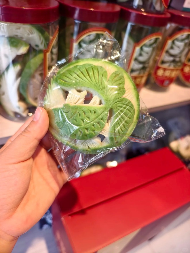 Mứt đi&ecirc;u khắc: Tuyệt đỉnh c&ocirc;ng phu cầm dao tỉa hoa tr&ecirc;n vỏ bưởi, biến thứ bỏ đi th&agrave;nh di sản nức tiếng- Ảnh 17.