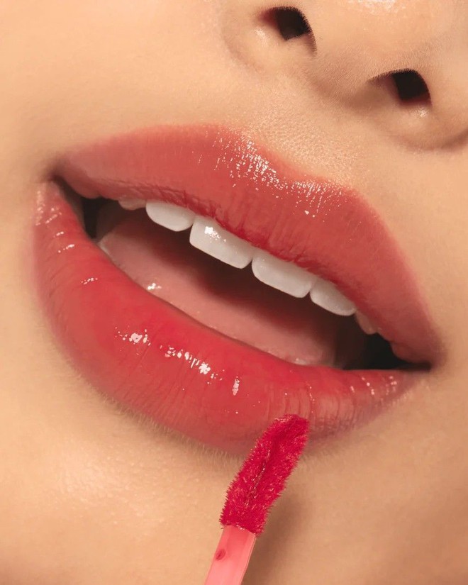 7 xu hướng làm đẹp nổi bật nhất năm 2025 do Vogue bình chọn- Ảnh 21. 7 xu hướng làm đẹp nổi bật nhất năm 2025 do Vogue bình chọn- Ảnh 21.