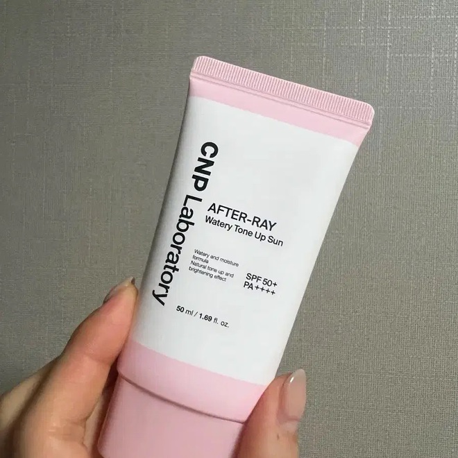 5 tu&yacute;p kem chống nắng n&acirc;ng tone gi&aacute; dễ thở, chất lượng được khen nhất năm 2025- Ảnh 7.