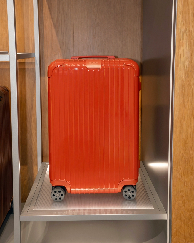 "Terracotta & Clay" - Rimowa tr&igrave;nh l&agrave;ng bộ sưu tập cho m&ugrave;a lễ hội đa sắc- Ảnh 5.