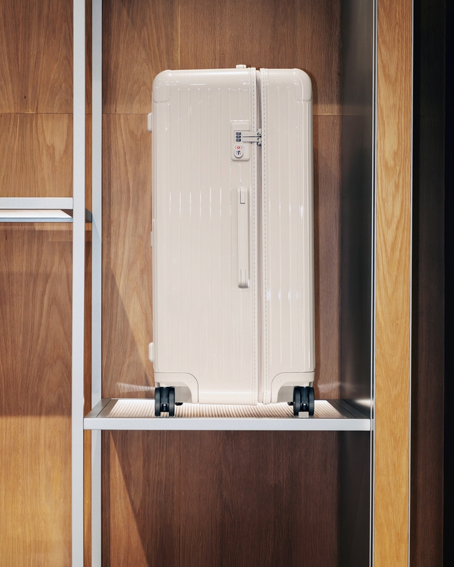 "Terracotta & Clay" - Rimowa tr&igrave;nh l&agrave;ng bộ sưu tập cho m&ugrave;a lễ hội đa sắc- Ảnh 4.