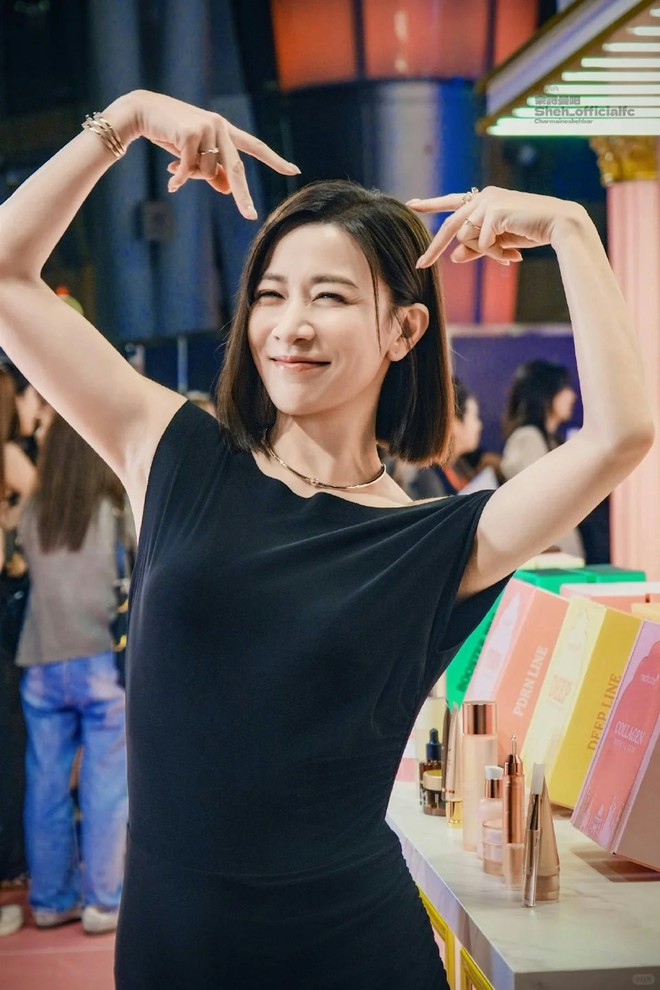 Xa Thi Mạn tuổi 50 da gi&agrave;u collagen cực &iacute;t nếp nhăn: 1 m&oacute;n chống gi&agrave; kh&ocirc;ng thể thiếu trong bữa s&aacute;ng được tiết lộ!- Ảnh 6.