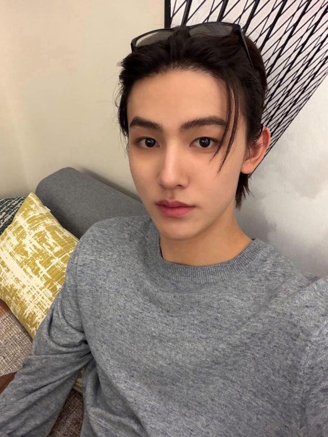 Mỹ nam 2k9 chấp đẹp tiêu chuẩn khắc nghiệt của dân Hàn: Mũi Conan thế này thì chê gì nữa?- Ảnh 10. Mỹ nam 2k9 chấp đẹp tiêu chuẩn khắc nghiệt của dân Hàn: Mũi Conan thế này thì chê gì nữa?- Ảnh 10.