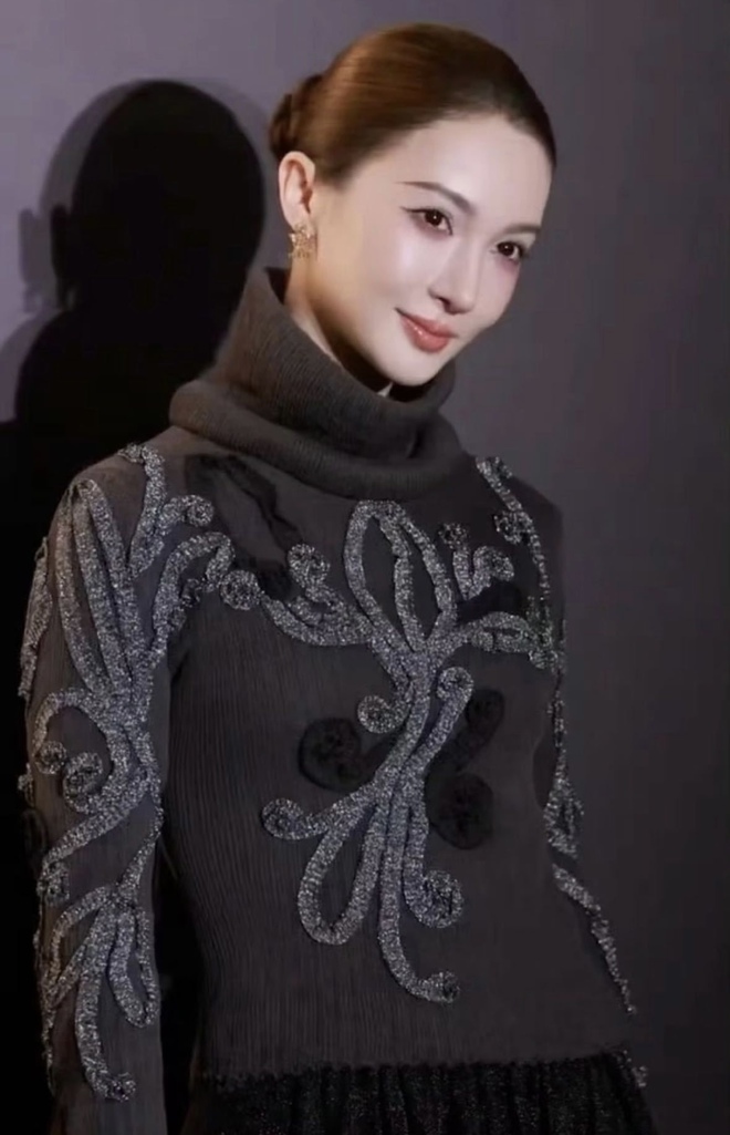 Kim Thần mặt đơ như tượng s&aacute;p- Ảnh 2.