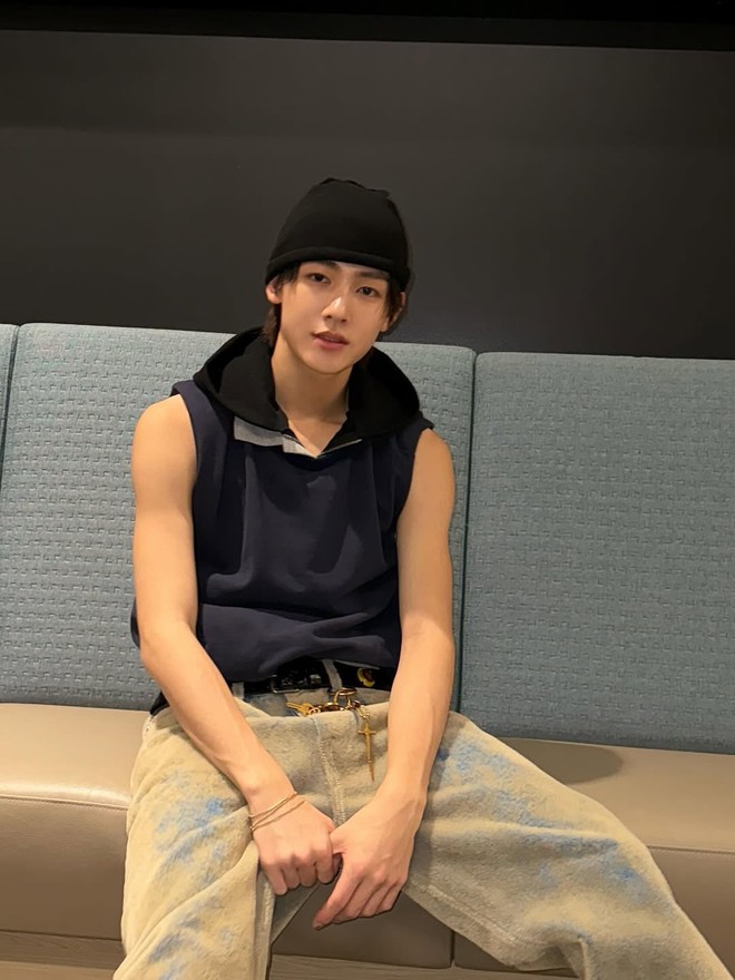 Mỹ nam 2k9 chấp đẹp tiêu chuẩn khắc nghiệt của dân Hàn: Mũi Conan thế này thì chê gì nữa?- Ảnh 16. Mỹ nam 2k9 chấp đẹp tiêu chuẩn khắc nghiệt của dân Hàn: Mũi Conan thế này thì chê gì nữa?- Ảnh 16.