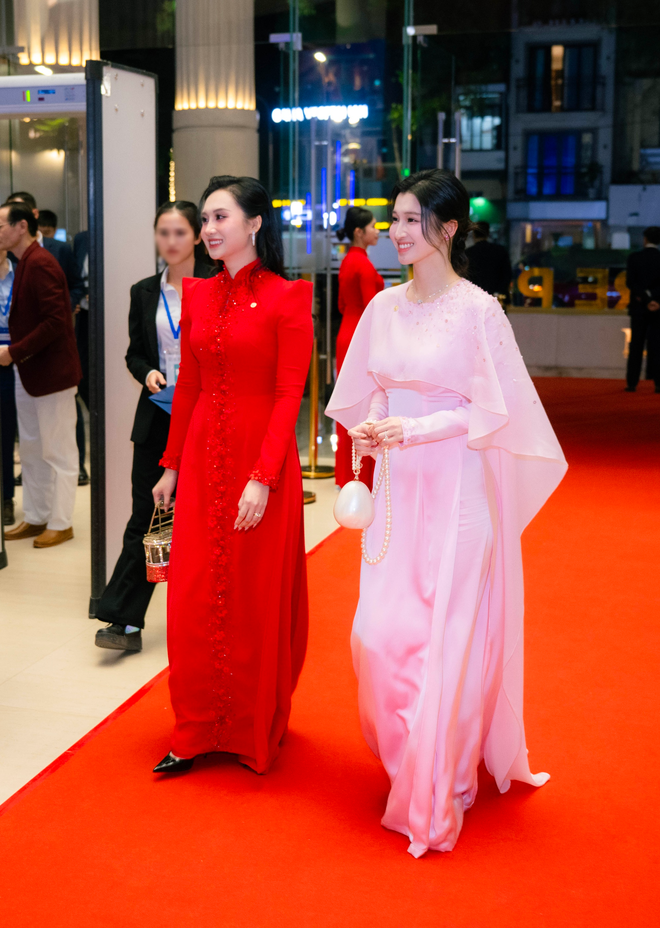 Gu t&uacute;i hiệu "mỗi nh&agrave; một vẻ" của 4 d&acirc;u h&agrave;o m&ocirc;n hot nhất Việt Nam- Ảnh 10.