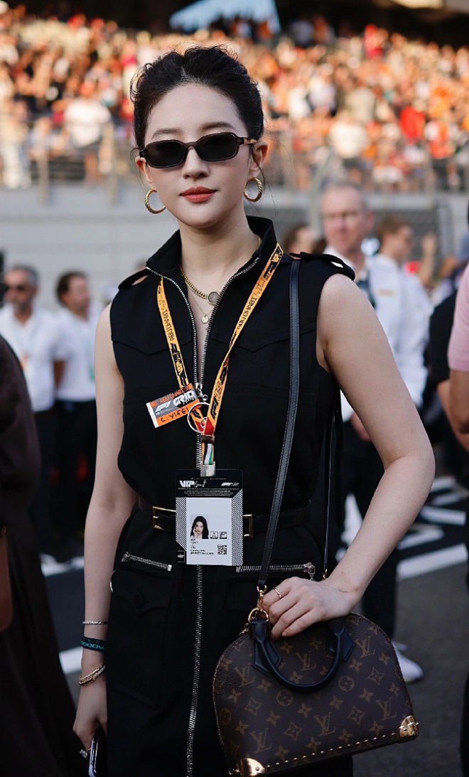 Lưu Diệc Phi trẻ hẳn ra v&agrave;i tuổi nhờ giảm 7kg: Tiết lộ mẹo siết c&acirc;n 5 ng&agrave;y kh&ocirc;ng nh&atilde;o cơ lại c&ograve;n giữ l&agrave;n da mochi kh&ocirc;ng nếp nhăn- Ảnh 1.