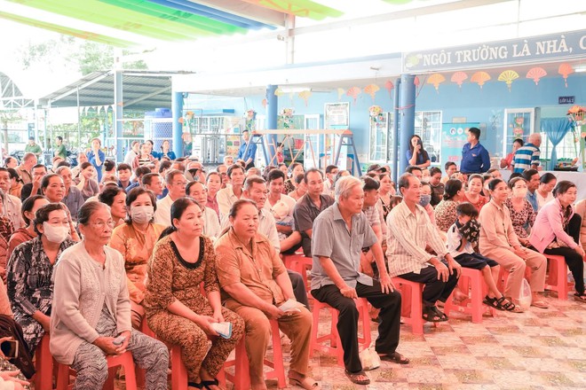 Bệnh viện Thống Nhất phối hợp tổ chức tầm soát sức khỏe và hỗ trợ an sinh xã hội tại Cà Mau- Ảnh 9. Bệnh viện Thống Nhất phối hợp tổ chức tầm soát sức khỏe và hỗ trợ an sinh xã hội tại Cà Mau- Ảnh 9.