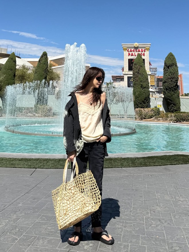 Mỹ nh&acirc;n Penthouse gặp sự cố, li&ecirc;n tục che mặt, khiến gần 5 triệu người thắc mắc- Ảnh 17.