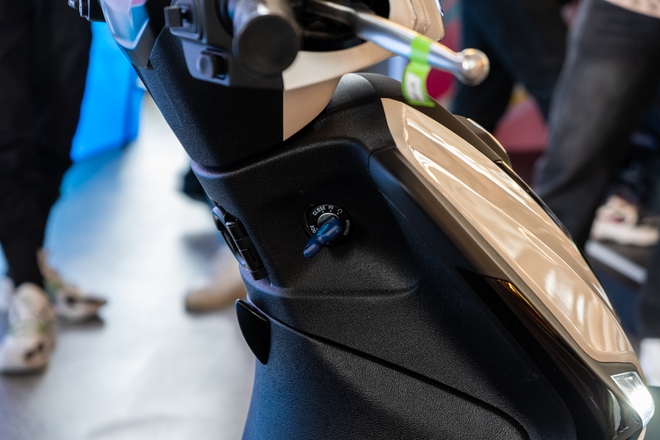 Piaggio Liberty 2025 ra mắt Việt Nam: Gi&aacute; từ 57,5 triệu, d&aacute;ng nam t&iacute;nh hơn, đấu Honda SH Mode- Ảnh 10.