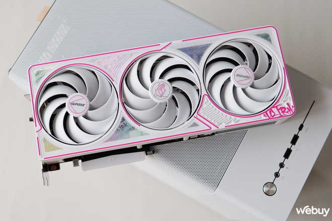 Đánh giá Colorful iGame GeForce RTX 5080 Ultra W OC: Ngoại hình đẹp, hiệu năng tốt, nhưng có thật sự cần nâng cấp?- Ảnh 20.