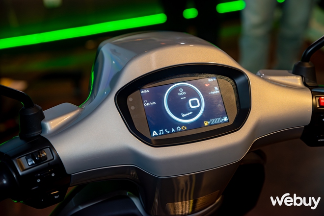 Đây là Vespa Sprint Tech: Thiết kế kinh điển của người Ý hướng tới giới trẻ Việt, có tính năng công nghệ giúp "khoe" xe tinh tế- Ảnh 15. Đây là Vespa Sprint Tech: Thiết kế kinh điển của người Ý hướng tới giới trẻ Việt, có tính năng công nghệ giúp "khoe" xe tinh tế- Ảnh 15.