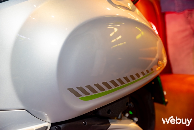Đây là Vespa Sprint Tech: Thiết kế kinh điển của người Ý hướng tới giới trẻ Việt, có tính năng công nghệ giúp "khoe" xe tinh tế- Ảnh 9. Đây là Vespa Sprint Tech: Thiết kế kinh điển của người Ý hướng tới giới trẻ Việt, có tính năng công nghệ giúp "khoe" xe tinh tế- Ảnh 9.