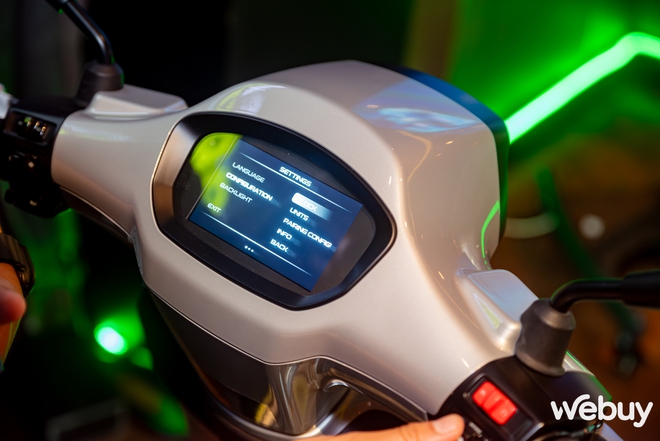Đây là Vespa Sprint Tech: Thiết kế kinh điển của người Ý hướng tới giới trẻ Việt, có tính năng công nghệ giúp "khoe" xe tinh tế- Ảnh 16. Đây là Vespa Sprint Tech: Thiết kế kinh điển của người Ý hướng tới giới trẻ Việt, có tính năng công nghệ giúp "khoe" xe tinh tế- Ảnh 16.